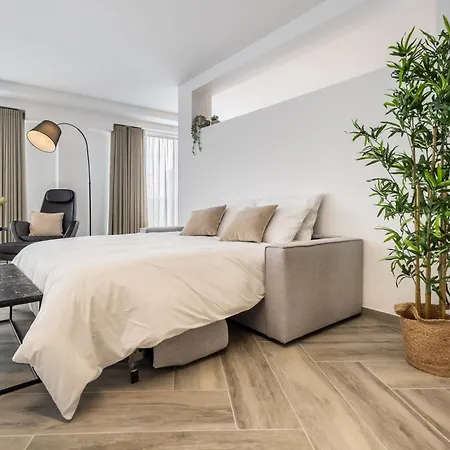 The Cube - Designer Finished By Sf Homes דירה