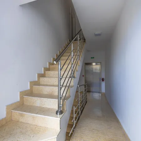 The Cube - Designer Finished By Sf Homes *