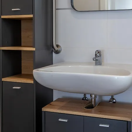 The Cube - Designer Finished By Sf Homes *