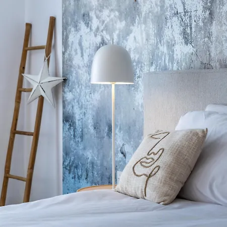 The Cube - Designer Finished By Sf Homes *